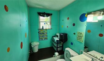 406 S Main St, Archie, MO 64725