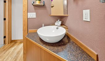 740 Park St, Ashland, OR 97520