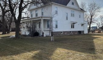 101 W 7th St, Woonsocket, SD 57385