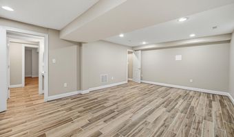 8474 ARARAT Ct, Annandale, VA 22003