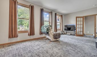 1011 Hwy 15, Armstrong, IA 50514