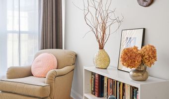 17 Chapel St Apt 402, Albany, NY 12210