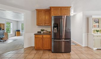 60 Lady Slipper Ln, Chester, NH 03036