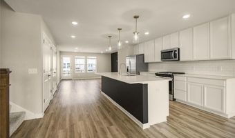 5860 156th St W, Apple Valley, MN 55124