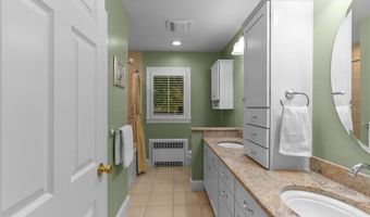 88 Homestead Ave, North Smithfield, RI 02896