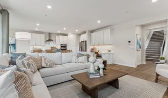 3887 McCormick Village Dr, Bremerton, WA 98312
