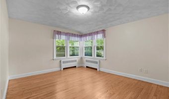 54 Frontier Rd, Warwick, RI 02889