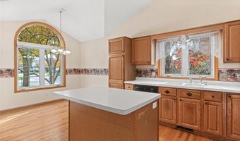 13973 Falcon Ave, Apple Valley, MN 55124