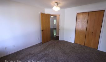 9 Piccadilly Ln, Bella Vista, AR 72714