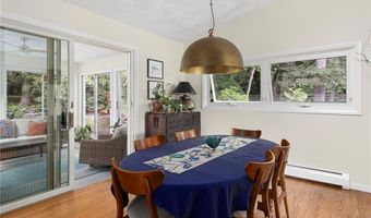 10 Guzeika Rd, North Kingstown, RI 02852