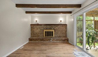 1993 Charmingfare St, Columbus, OH 43228
