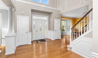 16 Heritage Dr, Allentown, NJ 08501