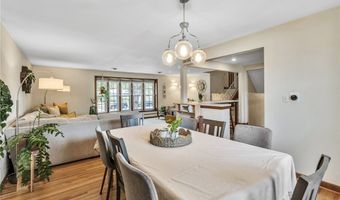 60 Fairways Blvd, Amherst, NY 14221