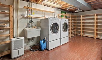 4302 ADRIENNE Dr, Alexandria, VA 22309