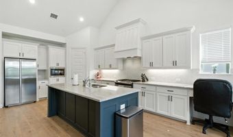 303 Highland Ct, Aledo, TX 76008