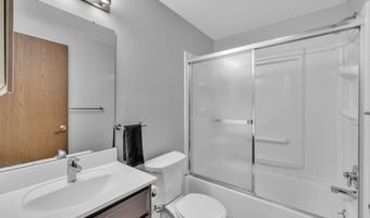 2840 Bombridge Ct, Ann Arbor, MI 48104