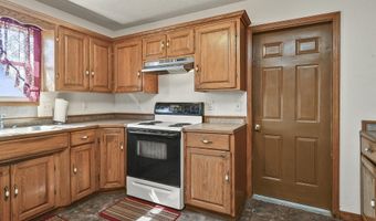 654 Highway T, Aldrich, MO 65601