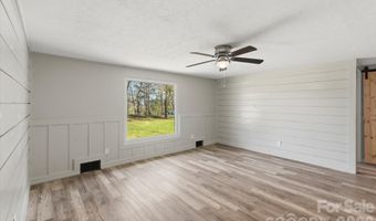 75 Old Macedonia Rd, Alexander, NC 28701