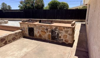 871 S La Mesa Dr, Benson, AZ 85602