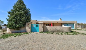 2 Latilla Ln, Arroyo Seco, NM 87514