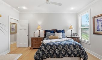 7317 Lake Point Cir, Benton, AR 72019