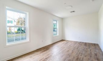 80 South St 105, Bethel, CT 06801
