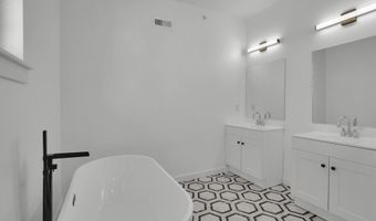 2670 BRADDOCK St, Philadelphia, PA 19125