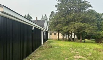 625 Main St, Acushnet, MA 02743