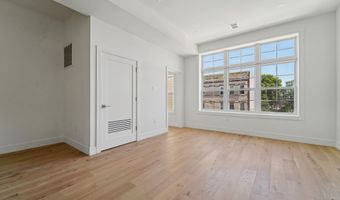 90 E 27TH St, Bayonne, NJ 07002