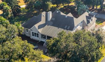 210 Old Plantation Dr W, Beaufort, SC 29907