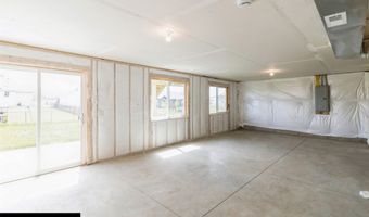 416 NE 58th St, Ankeny, IA 50021