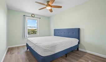 1 Dogwood Ct, Sayreville, NJ 08872