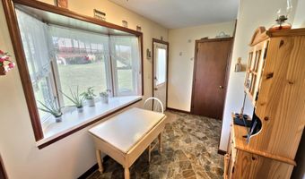 244 MILLER, Akron, PA 17501