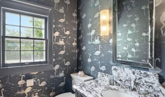 11005 Park Rd, Anchorage, KY 40223