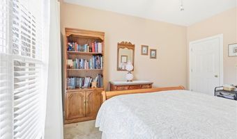 135 Suntree Dr, Advance, NC 27006