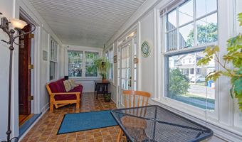 22 Lawnridge Ave, Albany, NY 12208