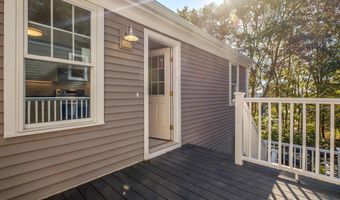 50 Elm St, Bath, ME 04530
