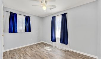 215 Laurel Dr, Bayville, NJ 08721