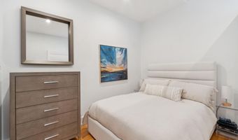 2516 Q St NW Q206, Washington, DC 20007