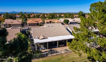 5733 S AMBERWOOD Dr, Chandler, AZ 85248
