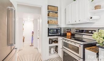 18 Robinwood Ave, Asheville, NC 28806