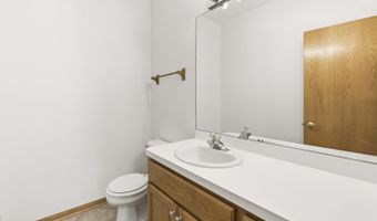 546 N 4th Ave, Addison, IL 60101