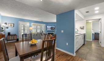 1734 Weatherstone Dr, Ann Arbor, MI 48108