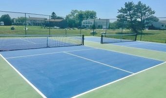 204 BELLEVUE Ct 204, Narragansett, RI 02882
