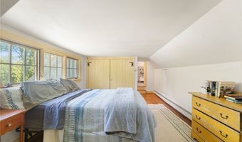 16 Burgess Rd, Foster, RI 02825