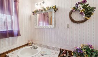 1703 S Mission St, Anadarko, OK 73005