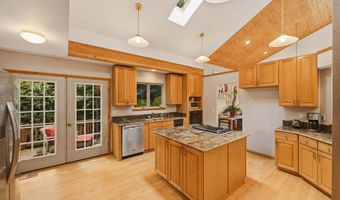 88600 TROUT POND Ln, Bandon, OR 97411