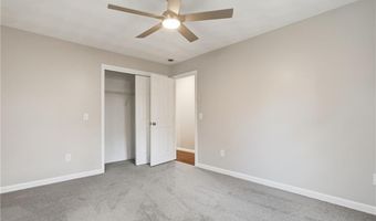 52 Mockingbird Dr, Exeter, RI 02822