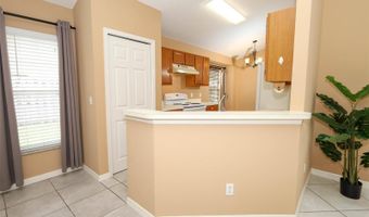 1052 ROYAL OAKS Dr, Apopka, FL 32703