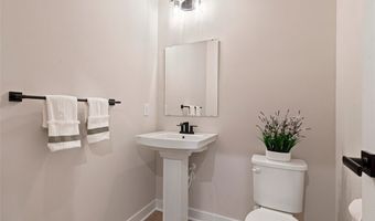 2001 Shelly Ln, Adams Twp., PA 16046